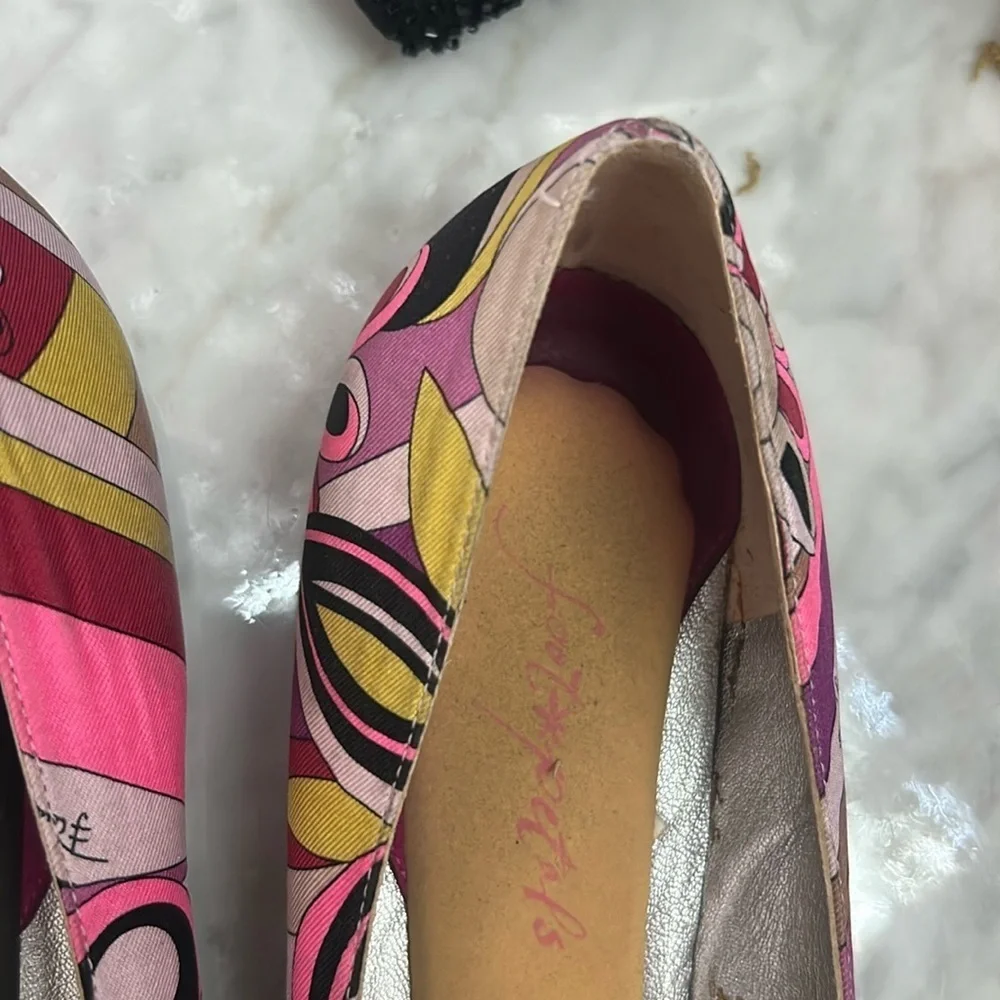 Emilio Pucci vibrant flats